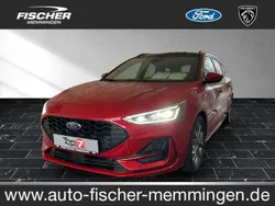 Fantastic red (rot) Gebraucht 2023 Ford Focus ST-Line Kombi | 26.400 € (Fairer Preis)