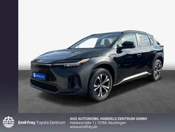Onyxschwarz Neu 2024 Toyota bZ4X Team SUV | 37.590 €
