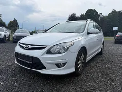 Weiß Gebraucht 2010 Hyundai i30 Classic Kombi | 2.499 € (Superpreis)