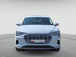 Gletscherweiß metallic Gebraucht 2020 Audi e-tron Sportback Advanced Plus SUV | 35.880 € (Fairer Preis)