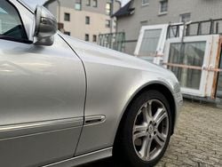 Silber Gebraucht 2008 Mercedes E230 Avantgarde Limousine | 9.185 € (Superpreis)