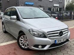 Silber Gebraucht 2013 Mercedes 200 Limousine | 10.790 € (Guter Preis)