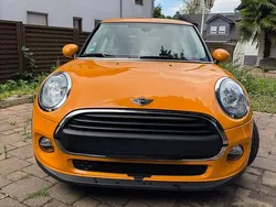 Orange Gebraucht 2018 Mini ONE Kleinwagen | 9.699 € (Superpreis)