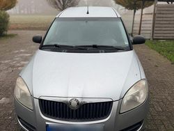 Grau Gebraucht 2009 Skoda Roomster Van / Kleinbus | 3.500 €