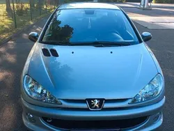 Silber Gebraucht 2006 Peugeot 206 Coupé | 1.650 € (Fairer Preis)