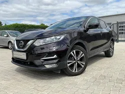 Schwarz Gebraucht 2018 Nissan Qashqai N-Connecta SUV | 15.550 € (Fairer Preis)