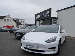 Weiß Gebraucht 2022 Tesla Model 3 RWD Limousine | 24.700 € (Fairer Preis)