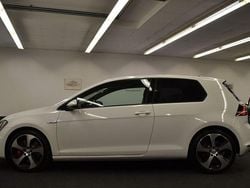 Weiß Gebraucht 2017 VW Golf VII GTI Limousine | 16.950 € (Guter Preis)