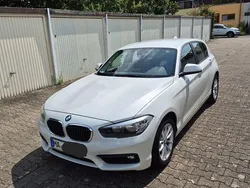 Weiß Gebraucht 2017 BMW 118 Advantage Kleinwagen | 14.975 € (Fairer Preis)