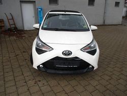 Weiß Gebraucht 2019 Toyota Aygo x-sky Kleinwagen | 8.990 € (Fairer Preis)
