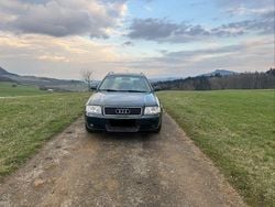 Grün Gebraucht 2002 Audi A6 Performance Kombi | 2.450 € (Superpreis)