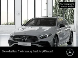 Kosmosschwarz Gebraucht 2025 Mercedes A200 AMG Limousine | 35.250 € (Fairer Preis)