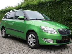 Grün Gebraucht 2012 Skoda Fabia Ambition Kombi | 2.500 € (Guter Preis)