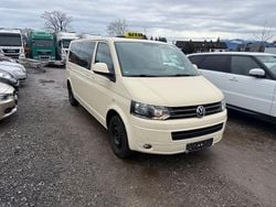 Gelb Gebraucht 2011 VW Caravelle Comfortline Van / Kleinbus | 10.990 €