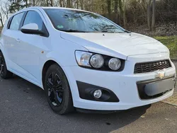 Weiß Gebraucht 2012 Chevrolet Aveo Kleinwagen | 3.700 € (Fairer Preis)