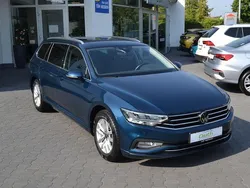 Blau Gebraucht 2022 VW Passat Kombi | 25.980 € (Fairer Preis)