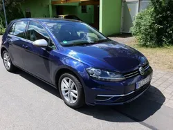 Blau Gebraucht 2017 VW Golf VII Comfortline Limousine | 13.100 € (Guter Preis)