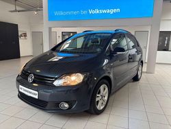 Blau Gebraucht 2013 VW Golf VII Match Limousine | 8.990 € (Etwas zu teuer)