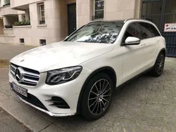 Weiß Gebraucht 2018 Mercedes GLC250 AMG line SUV | 32.000 € (Fairer Preis)