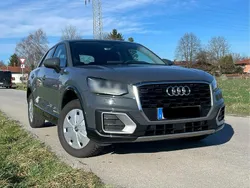 Grau Gebraucht 2020 Audi Q2 SUV | 19.200 € (Fairer Preis)