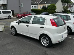 Weiß Gebraucht 2010 Fiat Punto Kleinwagen | 2.899 €