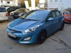 Blau Gebraucht 2013 Hyundai i30 Classic Limousine | 4.200 € (Superpreis)