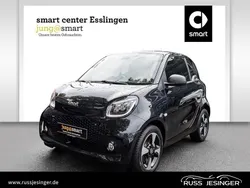 Schwarz Gebraucht 2024 Smart ForTwo Electric Drive Exclusive Coupé | 15.480 € (Fairer Preis)