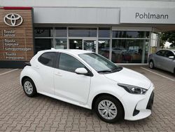 Weiß Gebraucht 2021 Toyota Yaris Comfort Kleinwagen | 13.430 € (Fairer Preis)