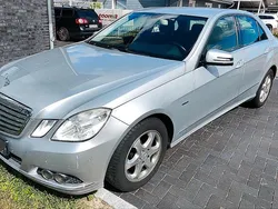Silber Gebraucht 2009 Mercedes E220 Elegance Limousine | 6.500 € (Fairer Preis)