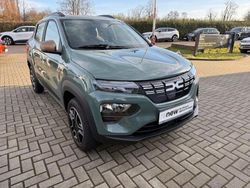 Olivgrün Gebraucht 2023 Dacia Spring Extreme Kleinwagen | 17.950 € (Teuer)