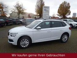 Weiß Gebraucht 2024 Skoda Kamiq Ambition SUV | 21.799 € (Etwas zu teuer)