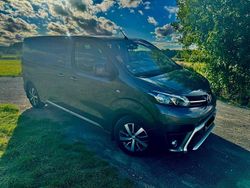 Grau Gebraucht 2017 Toyota Proace Van | 23.750 € (Teuer)