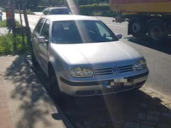 Silber Gebraucht 2003 VW Golf IV Limousine | 1.000 € (Superpreis)
