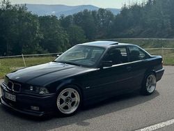 Schwarz Gebraucht 1995 BMW 320 M Sport Coupé | 9.999 €