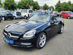 Obsidianschwarz metalliclack Gebraucht 2015 Mercedes SLK200 Cabrio | 23.890 € (Fairer Preis)