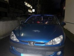 Blau Gebraucht 2002 Peugeot 206 CC Cabrio | 2.000 € (Teuer)