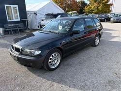 Schwarz Gebraucht 2005 BMW 318 Sport Line Kombi | 2.500 € (Fairer Preis)