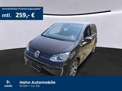 Deep black perleffekt Gebraucht 2022 VW e-up! Style Kleinwagen | 16.430 € (Etwas zu teuer)