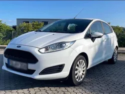 Weiß Gebraucht 2016 Ford Fiesta Trend Kleinwagen | 6.200 € (Guter Preis)