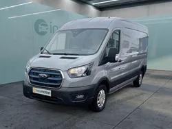 Grau Gebraucht 2024 Ford E-Transit Van | 47.199 € (Fairer Preis)
