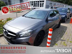 Mountaingrau met. Gebraucht 2016 Mercedes A180 Style Limousine | 14.285 € (Guter Preis)