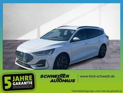 Frostweiß Gebraucht 2024 Ford Focus ST-Line Kombi | 18.990 € (Superpreis)
