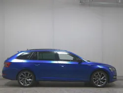Blau Gebraucht 2022 Skoda Superb SportLine Kombi | 23.680 € (Guter Preis)