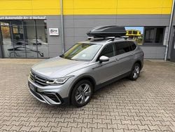 Silber Gebraucht 2023 VW Tiguan Allspace Elegance SUV | 39.990 € (Guter Preis)