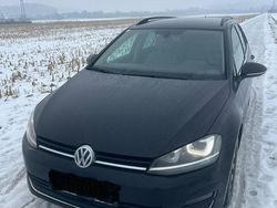 Schwarz Gebraucht 2016 VW Golf VII Kombi | 7.900 € (Etwas zu teuer)
