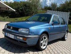 Blau Gebraucht 1993 VW Golf III Kleinwagen | 2.500 €