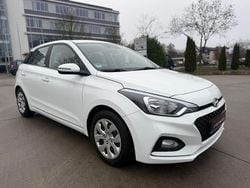Weiß Gebraucht 2020 Hyundai i20 Select Limousine | 8.500 € (Superpreis)