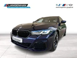 Blau Gebraucht 2022 BMW 530 M Sport Kombi | 53.931 €