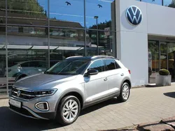 Silber Gebraucht 2024 VW T-Roc Style SUV | 29.990 € (Fairer Preis)