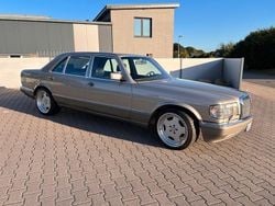 Beige Gebraucht 1986 Mercedes 560 Limousine | 24.500 €